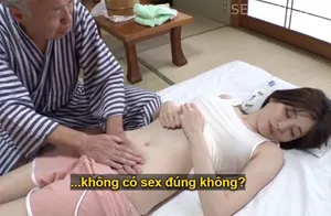 Người yêu của con trai bị đau nhức nhờ bố ông xã có nghề mát-xa đấm bóp và cái kết