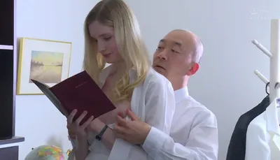 Cô vợ chấp nhận làm gấu cho đối tác của Ông xã để trả nợ