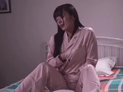 Tự sướng hàng đêm vì chồng yêu bỏ bê, vợ quyết định tìm đến ứng dụng hèn hò