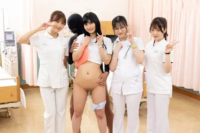Những nữ nhân viên chăm sóc bệnh viện vừa chăm sóc bệnh nhân vừa bị làm tình đến bắn cả nước